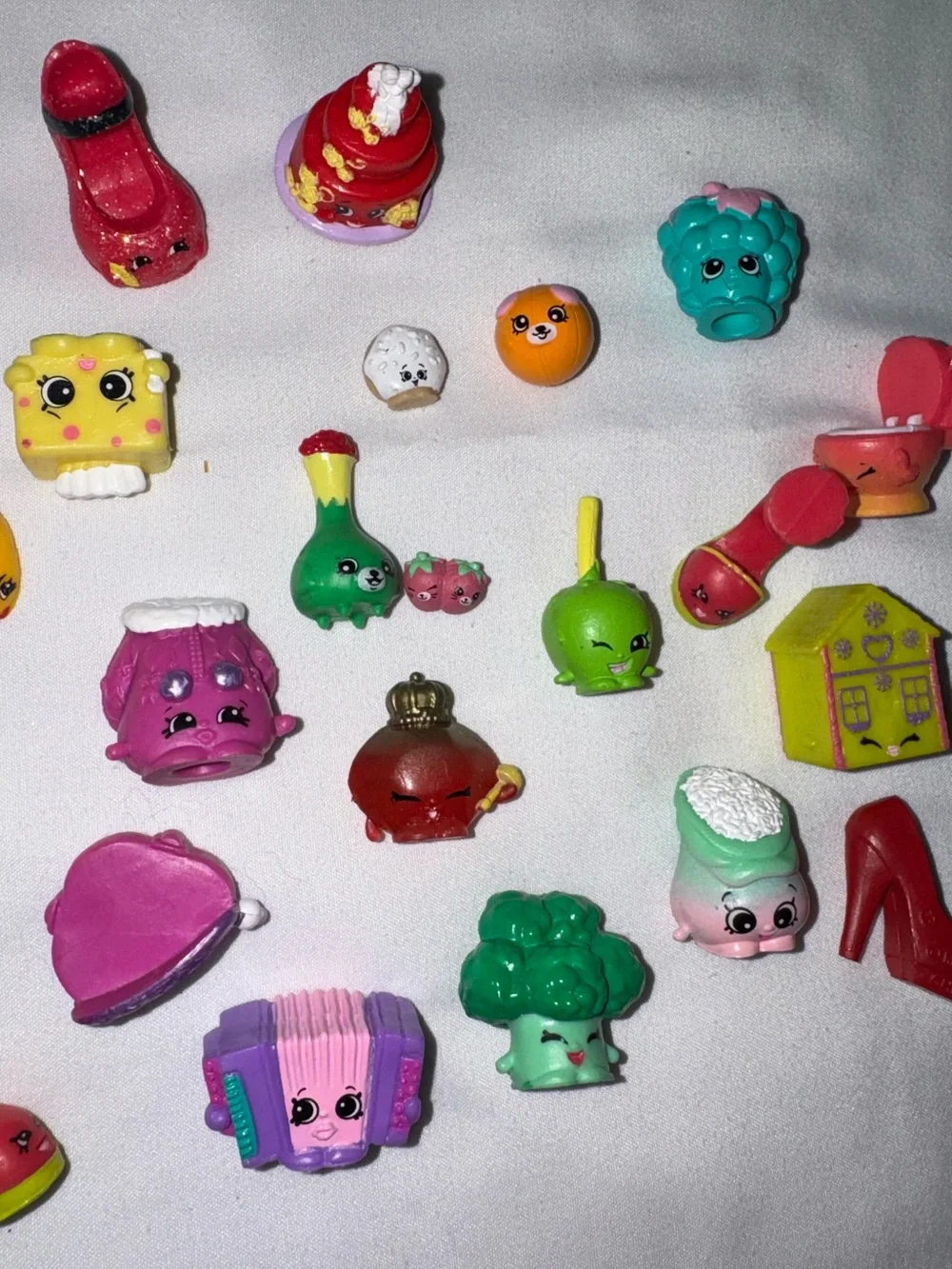 Shopkins bundle - Picture 4 of 5